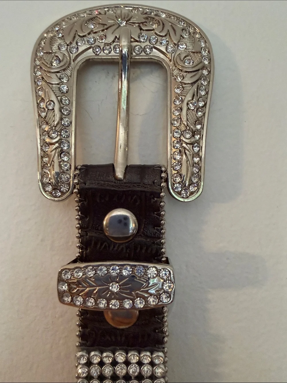 Nocona Belt Co. Rhinestone Western Buckle Belt with Cross Conchos Silver size 24